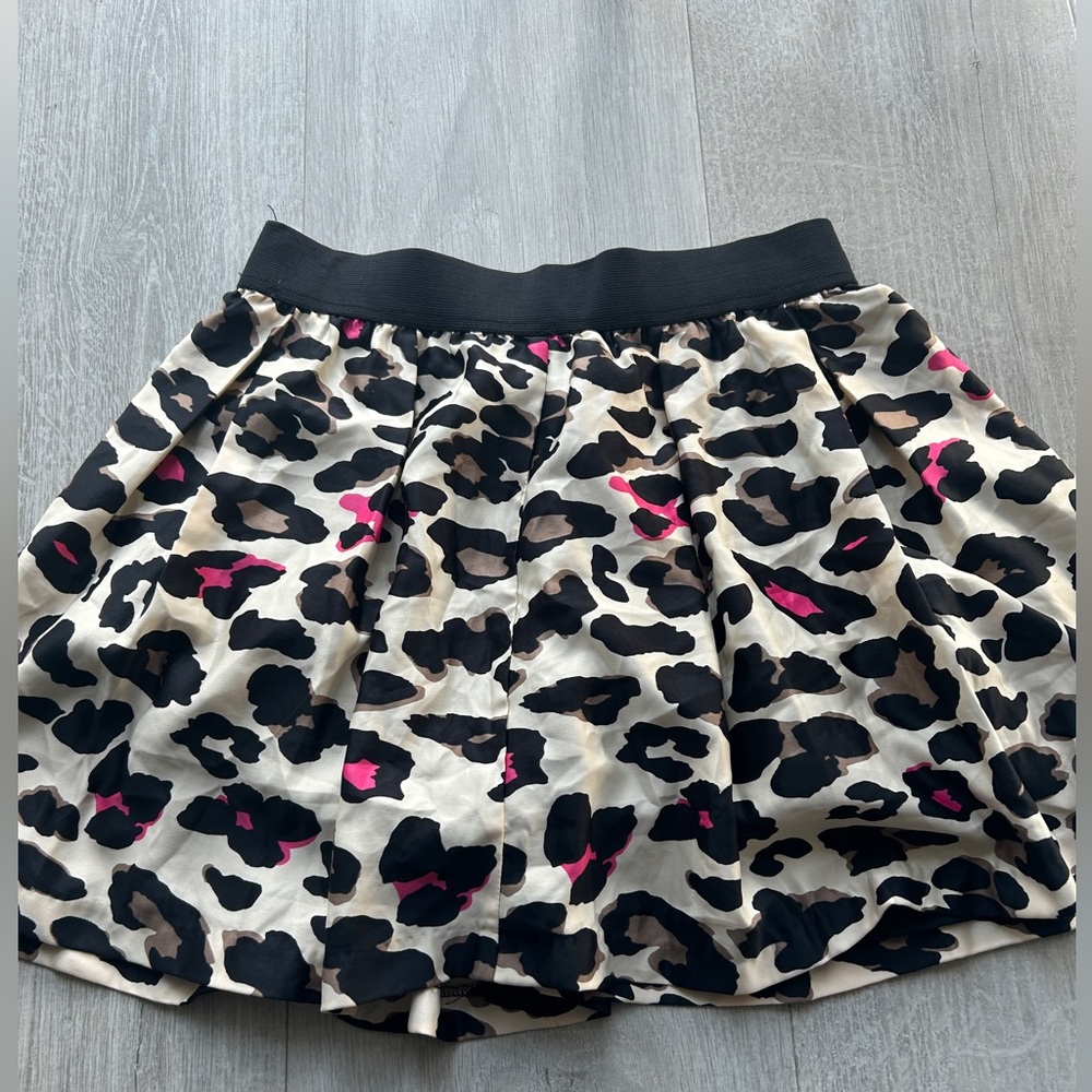 FOREVER 21 fully lined flare leopard mini skirt girly spring summer